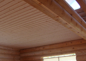 Какой потолок лучше сделать в деревянном доме