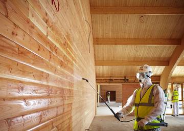 Чем покрыть стены деревянного дома