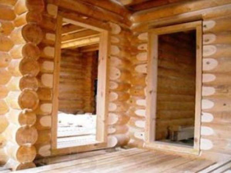 Что делать с трещинами в брусе деревянного дома?